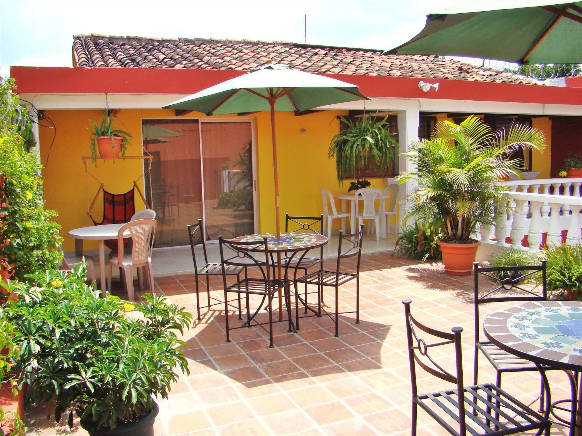 Hotel Casa Rustica By Ahs Antigua Eksteriør bilde