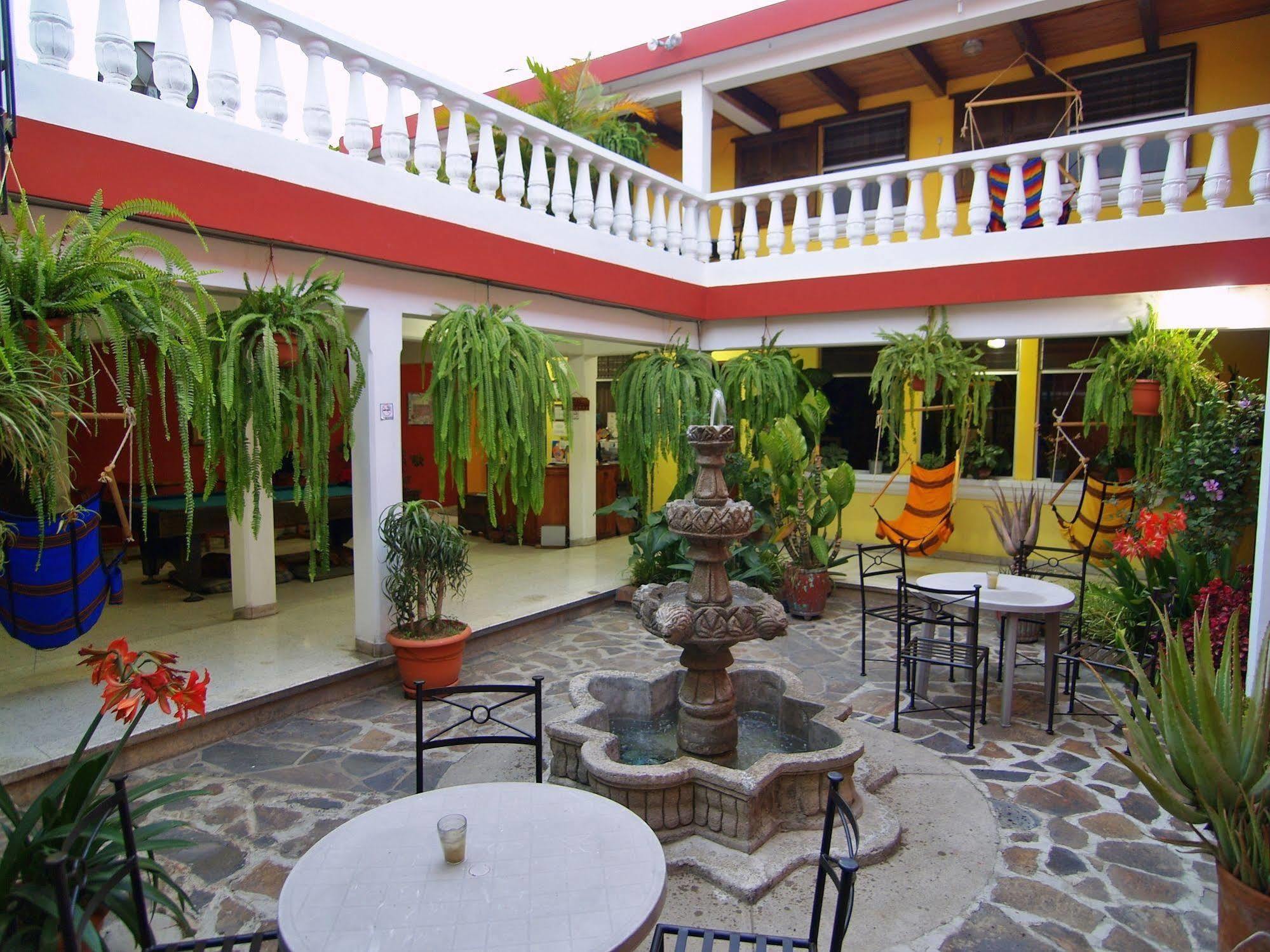 Hotel Casa Rustica By Ahs Antigua Eksteriør bilde